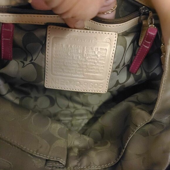 COACH Hamptons Vintage Satchel in Barbie Pink Y2K - Picture 13 of 13